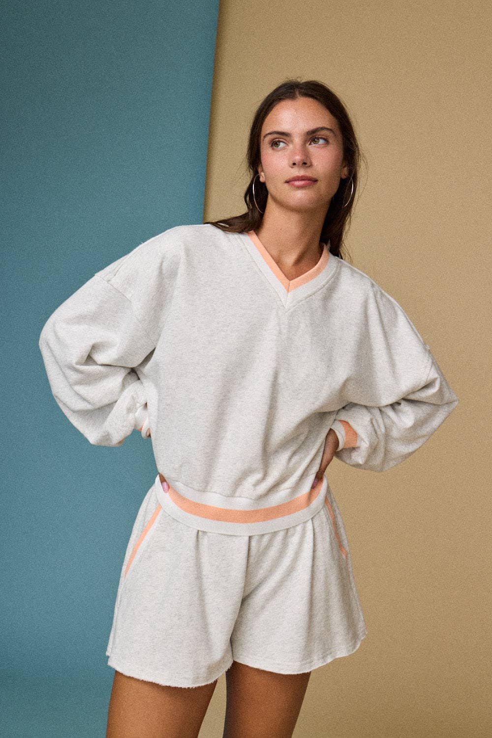 STRIPED BAND V-NECK LS TOP AND SHORTS SET