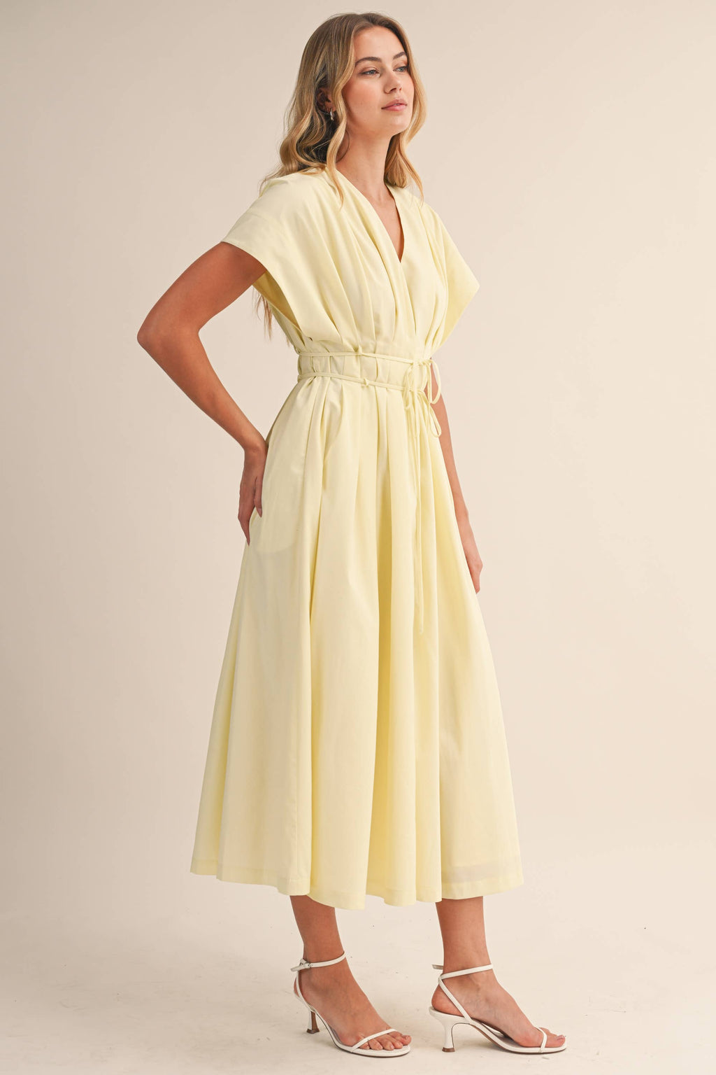 POPLIN SHORT SLV PLEATED DETAIL BELTED MAXI DRESS