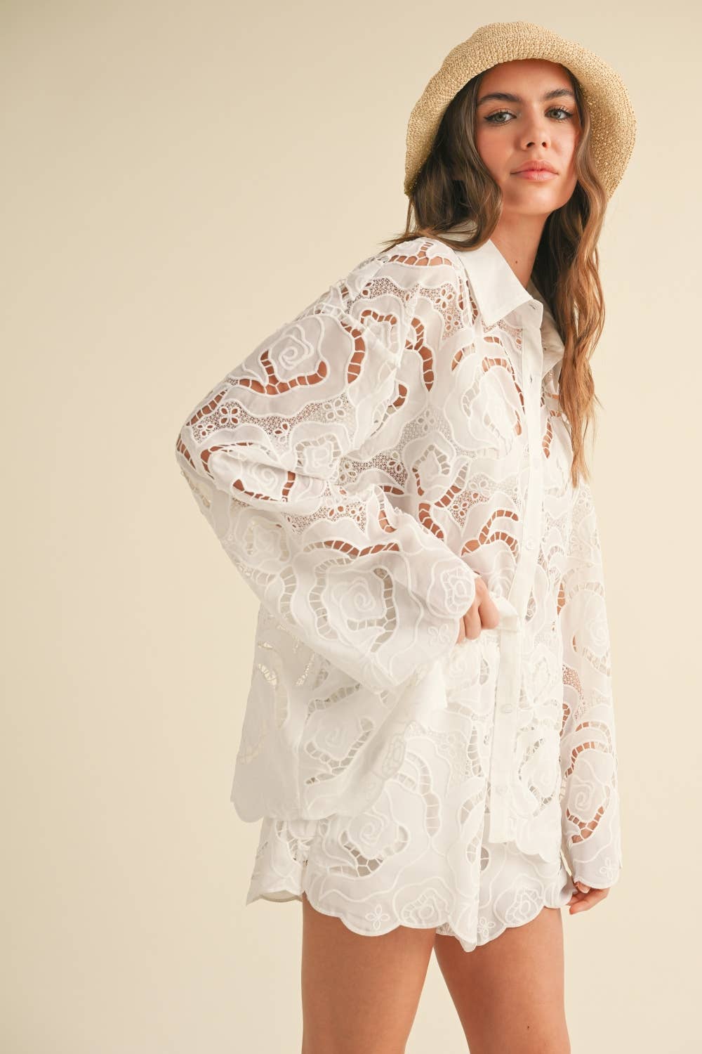 FLORAL EYELET PATTERN SET